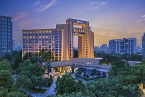 Royal Garden Hotel