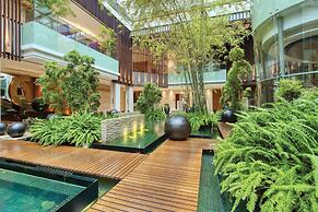 Royal Garden Hotel