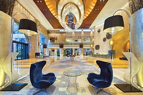Royal Garden Hotel