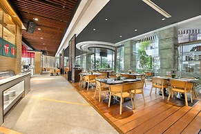 Royal Garden Hotel