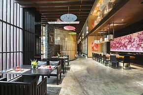 Royal Garden Hotel
