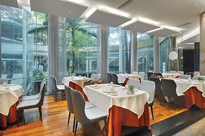Royal Garden Hotel