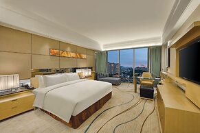 Royal Garden Hotel