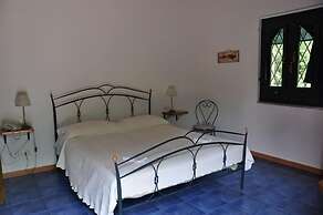 Antico Borgo Etneo Country Hotel