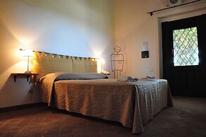 Antico Borgo Etneo Country Hotel