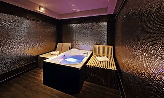 Grandezza Hotel Luxury Palace