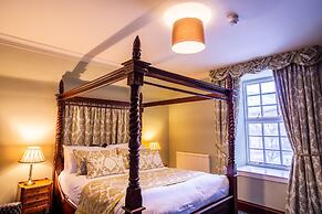 Dalmunzie Castle Hotel