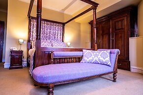 Dalmunzie Castle Hotel