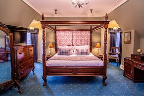Dalmunzie Castle Hotel