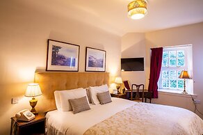 Dalmunzie Castle Hotel