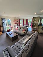 Vibrant Living Retreat