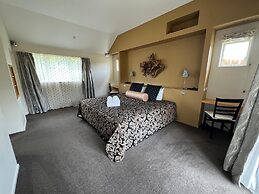 Vibrant Living Retreat