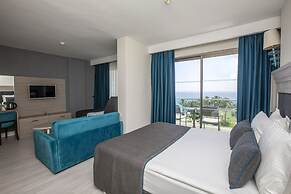 Falcon Hotel