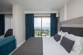 Falcon Hotel