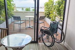 Hilton Okinawa Chatan Resort