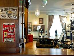 The Rose and Crown