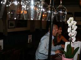 The Rose and Crown