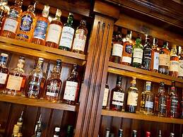 The Rose and Crown