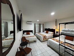 Berlor Airport Inn