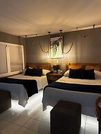 Berlor Airport Inn