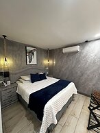 Berlor Airport Inn