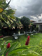 Berlor Airport Inn