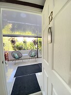 Berlor Airport Inn