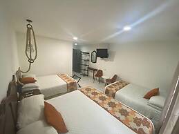Berlor Airport Inn