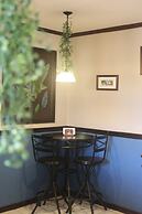 Berlor Airport Inn