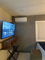 Berlor Airport Inn
