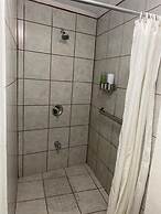 Berlor Airport Inn