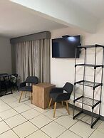 Berlor Airport Inn