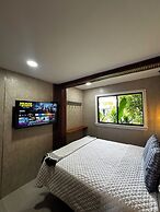 Berlor Airport Inn