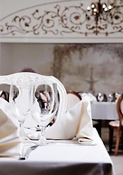 Villa Estera - Hotel & Restauracja