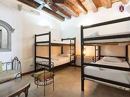 Casa Cordoba Roman