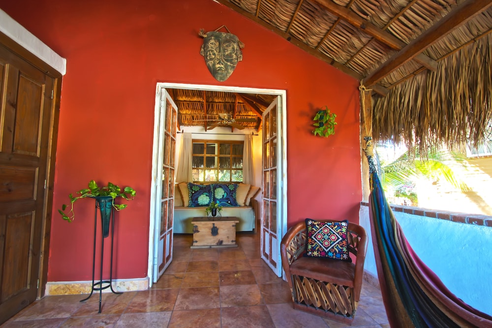 The Bungalows Hotel