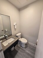 Sahara Courtyard Inn Penticton