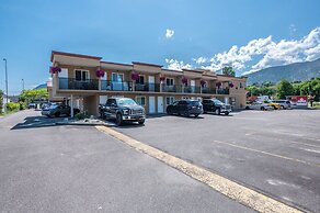 Sahara Courtyard Inn Penticton