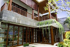 Bale Gede Villas