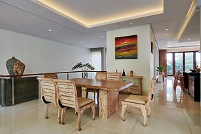 Jasmine Cozy Villa 3 BR Heated Pool and Billiard