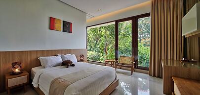 Jasmine Cozy Villa 3 BR Heated Pool and Billiard