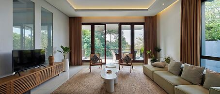 Jasmine Cozy Villa 3 BR Heated Pool and Billiard