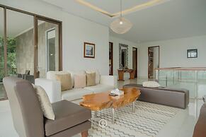 Harmony Hilltop City View 4BR Villa With Pool