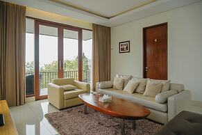 Oyama City View 4BR Villa with a Heated Pool
