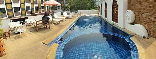 Wangburapa Grand Hotel