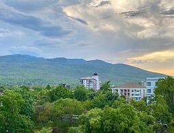 WE Valley Hotel
