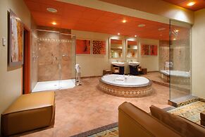 Le Chabrol Hotel & Suites