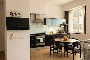The Lisbonaire Apartments