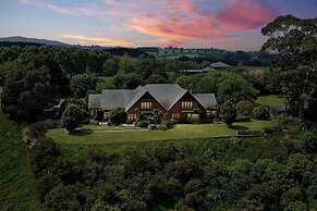Lake Karapiro Lodge