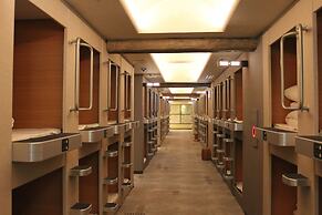 Capsule inn Osaka - Caters to Men